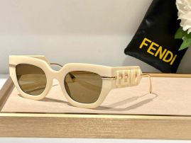 Picture of Fendi Sunglasses _SKUfw56611084fw